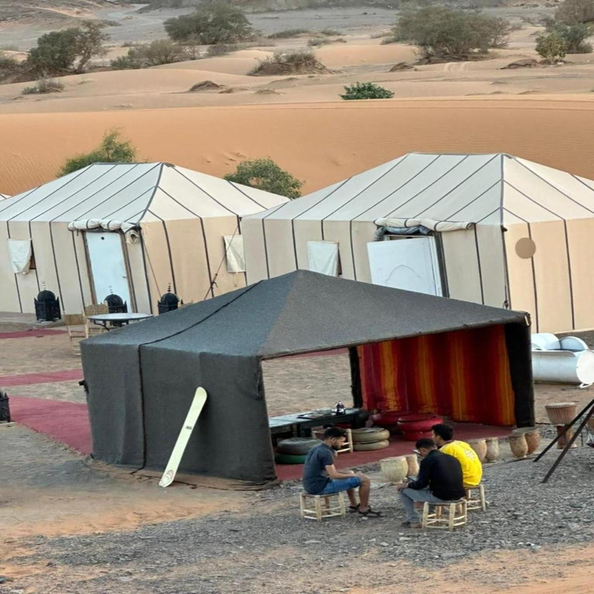Erg Chebbi Romantic Desert Camp Merzouga Buitenkant foto